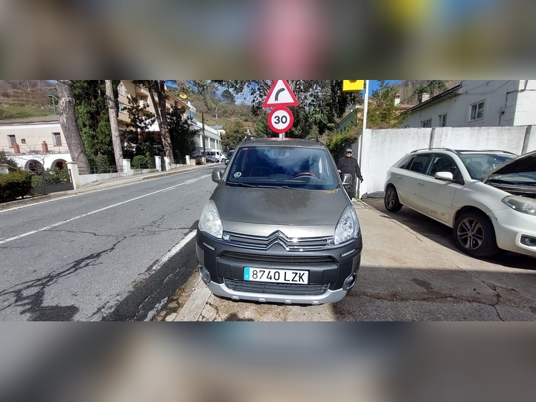 Citroen Berlingo 1.6 hdi 90cv foto 3